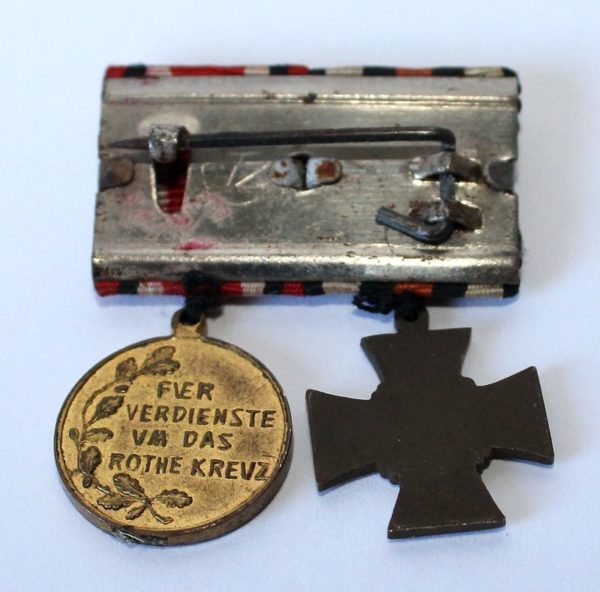 Feldspange mit zwei 16 mm Miniaturen - Ehrenkreuz für Kriegteilnehmer - Verdienste um das Rote Kreuz – Bild 2
