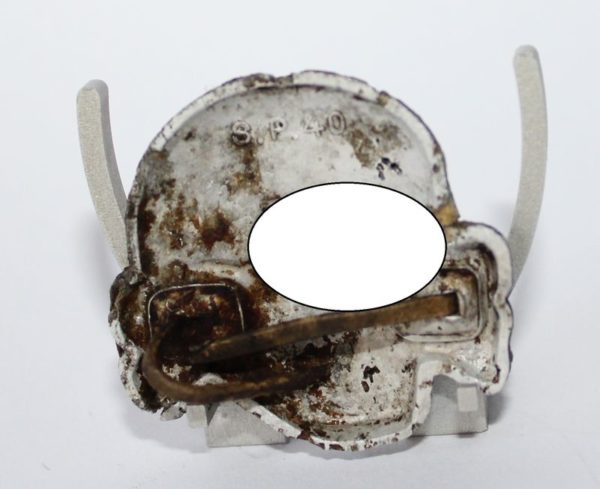 Totenkopf für die Schirmmütze der SS - Aluminium - Hersteller S.P. 40 – Bild 2