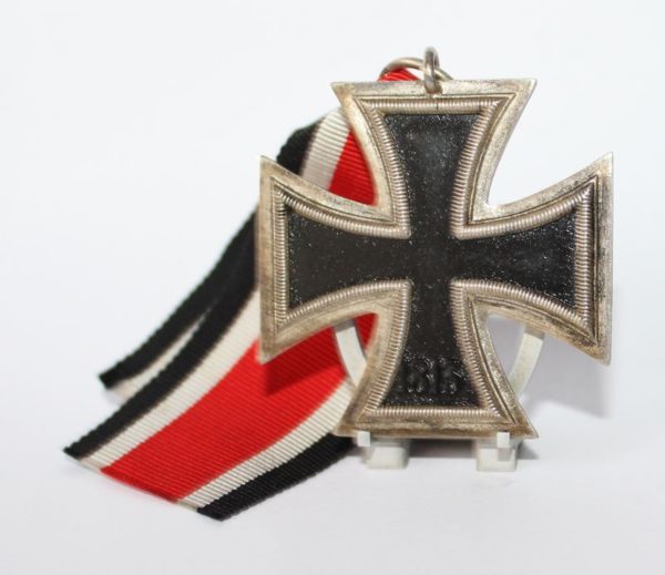 Eisernes Kreuz 2. Klasse - Hersteller 93 (Richard Simm & Söhne, Gablonz) – Bild 2