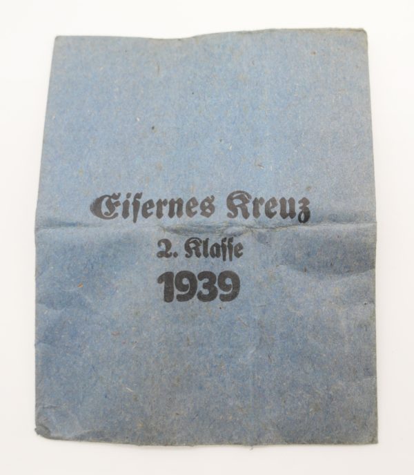Eisernes Kreuz 2. Klasse - Hersteller 138 ( Julius Maurer, Oberstein) mit Verleihungstüte – Bild 5