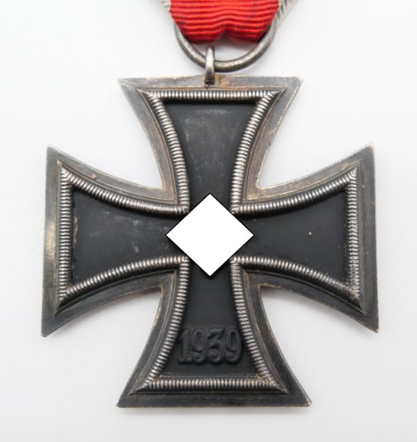 Eisernes Kreuz 2. Klasse - Hersteller 138 ( Julius Maurer, Oberstein) mit Verleihungstüte – Bild 2