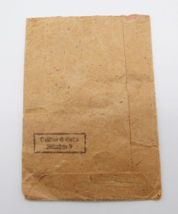 Verleihungstüte zur Medaille Winterschlacht im Osten - Deschler & Sohn, München – Bild 2