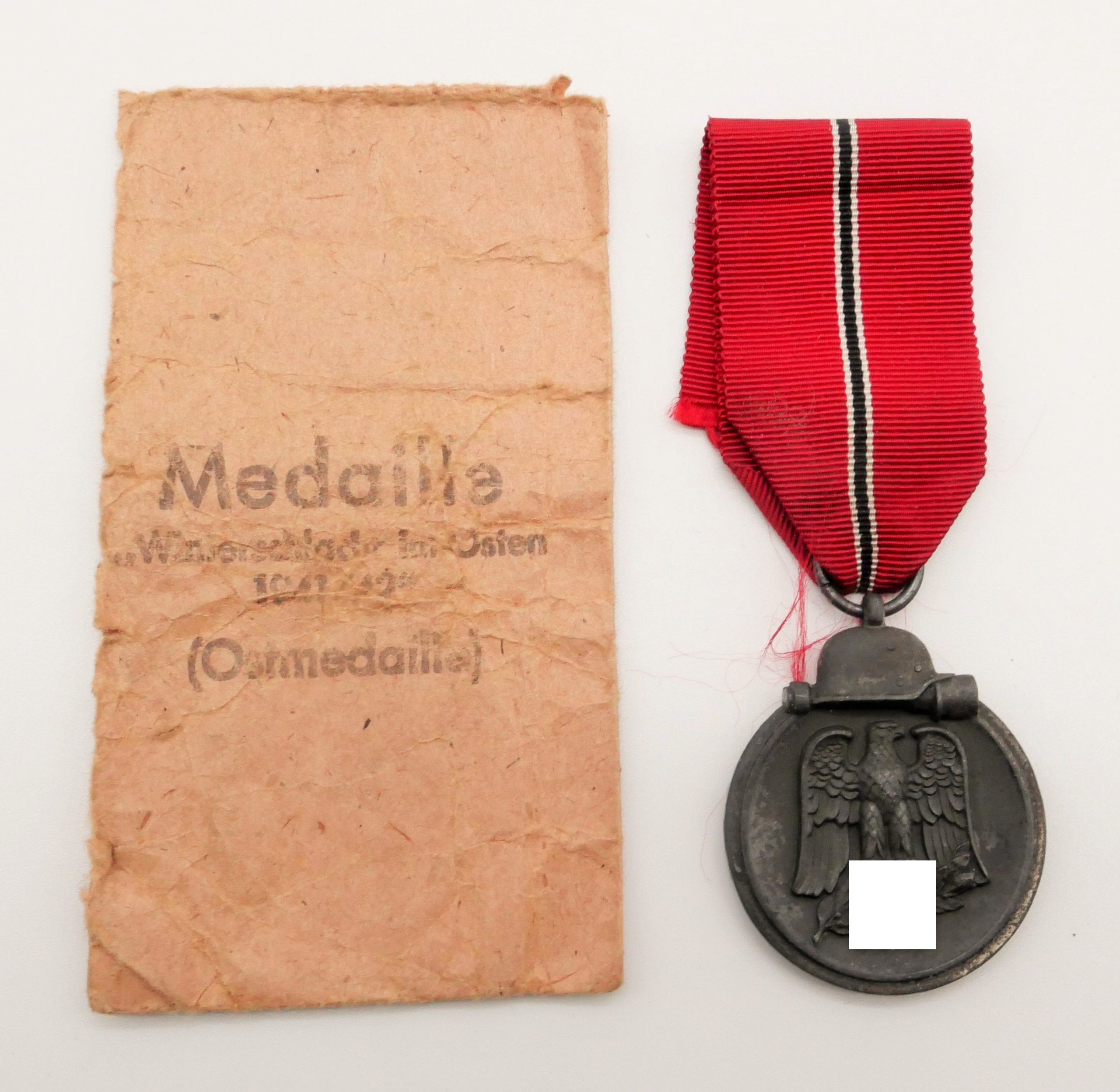 Medaille Winterschlacht im Osten 1941/42 Hersteller 3 (Wilhelm Deumer, Lüdenscheid Medaille Winterschlacht im Osten 1941/42 Hersteller 3 (Wilhelm Deumer, Lüdenscheid