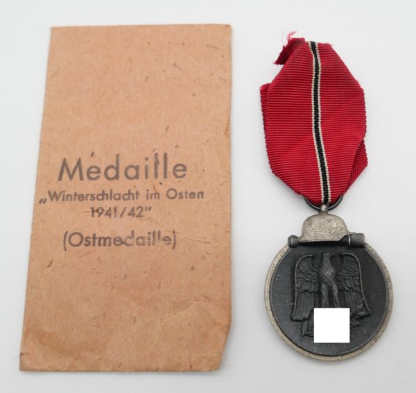Medaille Winterschlacht im Osten 1941/42 - Hersteller 100 (Rudolf Wächtler & Lange, Mittweida) - Mit Verleihungstüte - WIO