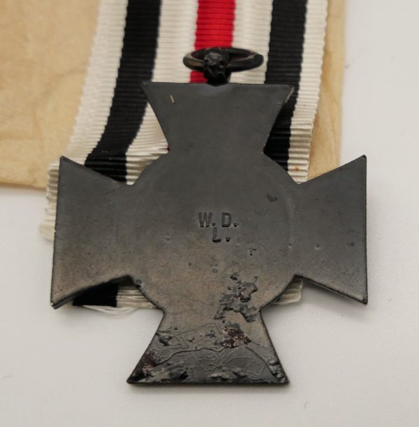 Ehrenkreuz für Witwen und Hinterbliebene - Hersteller W. D. L. – Bild 2