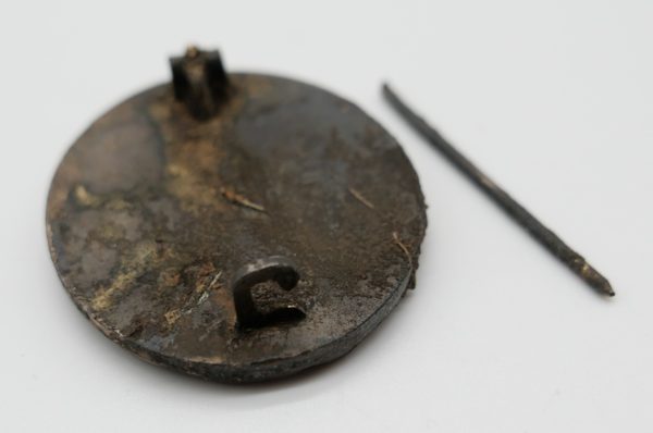 Verwundetenabzeichen Silber – Buntmetall - Bodenfund - VWA – Bild 3