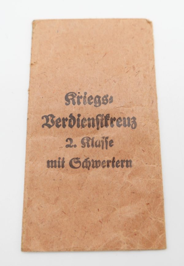 Verleihungstüte zum Kriegsverdienstkreuz 2. Klasse mit Schwerter - E. Ferdinand Wiedmann