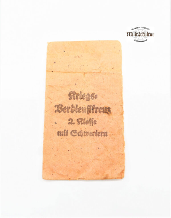Verleihungstüte zum Kriegsverdienstkreuz 2. Klasse mit Schwertern - Frank & Reif, Stuttgart - KVK