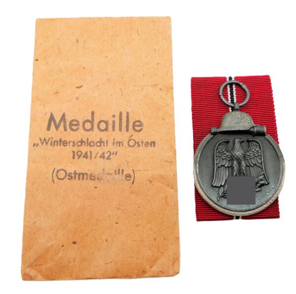 Medaille Winterschlacht im Osten 1941/42 - Hersteller 93 (Richard Simm & Söhne, Gablonz) - Mit Verleihungstüte - WIO