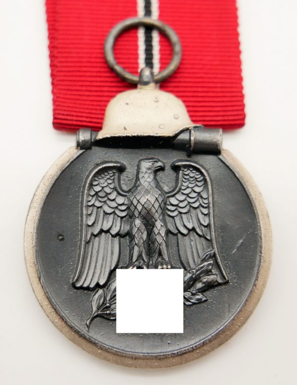 Medaille Winterschlacht im Osten 1941/42 - Hersteller 93 (Richard Simm & Söhne, Gablonz) - Mit Verleihungstüte – Bild 2