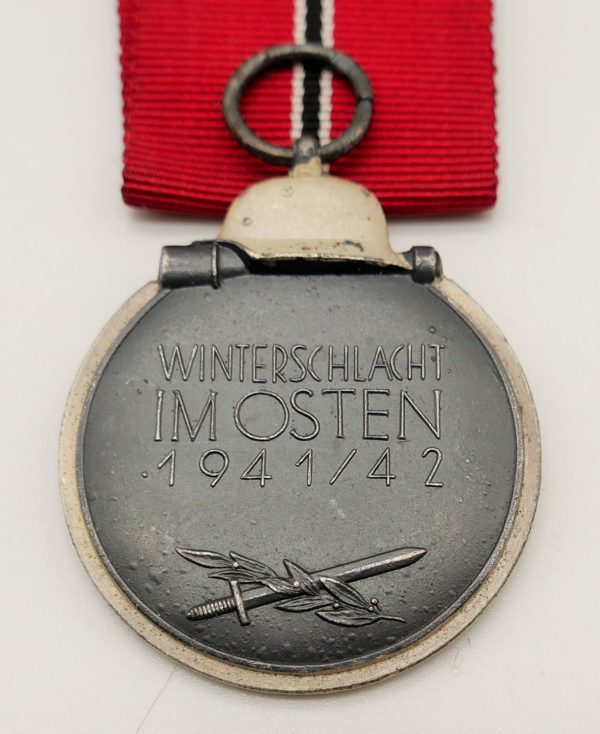 Medaille Winterschlacht im Osten 1941/42 - Hersteller 93 (Richard Simm & Söhne, Gablonz) - Mit Verleihungstüte – Bild 4