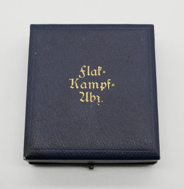 Etui für das Flakkampfabzeichen der Luftwaffe