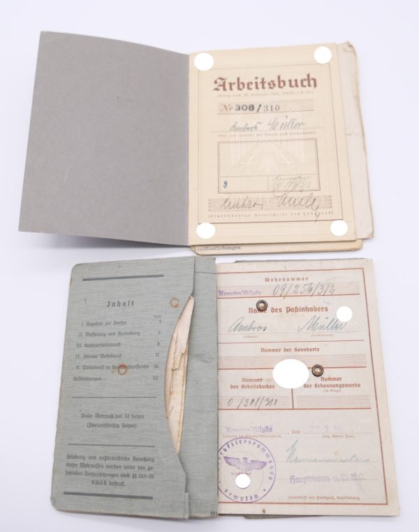 Wehrpass, Arbeitsbuch und DAF Mitgliedsbuch eines Mannes – Bild 2
