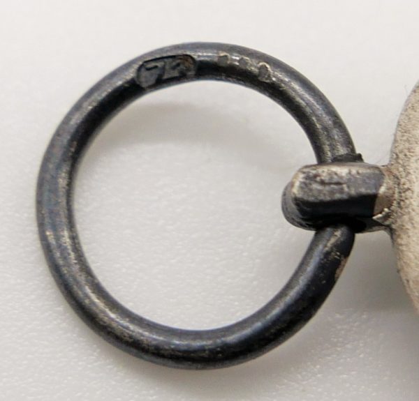 Medaille Winterschlacht im Osten 1941/42 - Hersteller 71 (Rudolf Leukert, Gablonz) – Bild 4