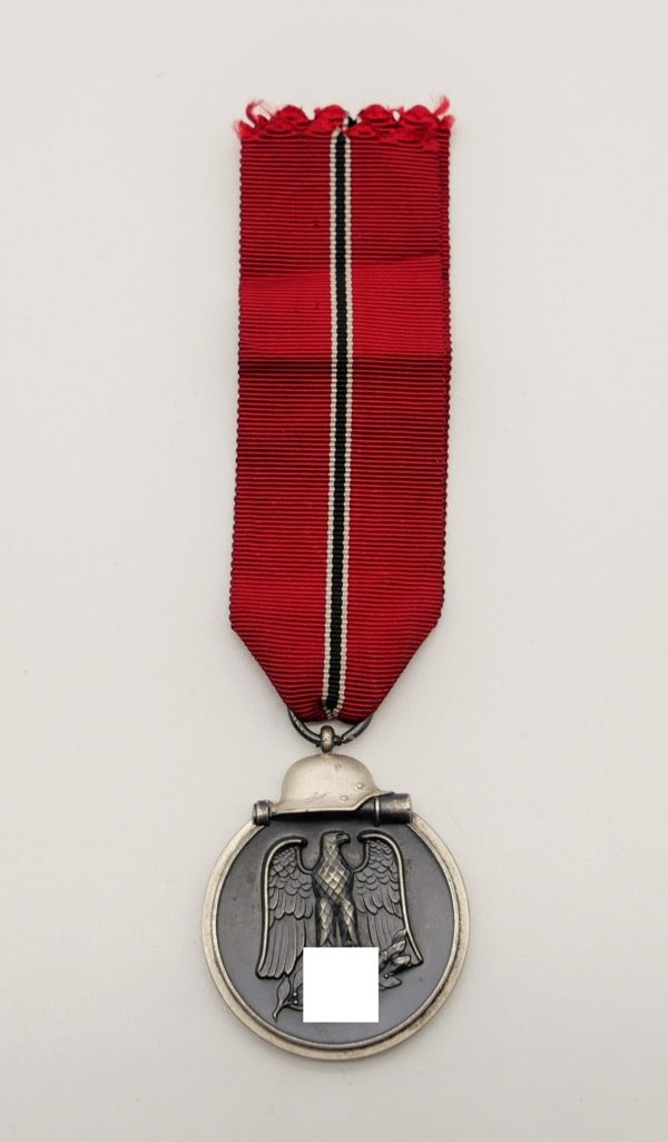 Medaille Winterschlacht im Osten 1941/42 - Hersteller 71 (Rudolf Leukert, Gablonz) – Bild 2