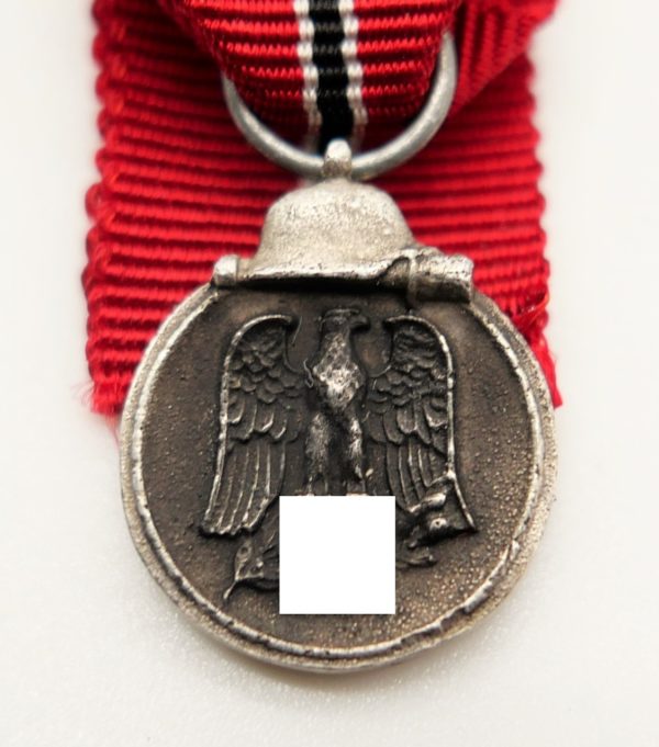 16 mm Miniatur zur Medaille Winterschlacht im Osten - WIO