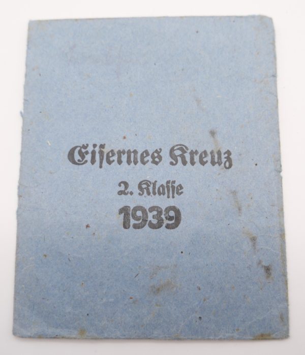 Eisernes Kreuz 2. Klasse - Hersteller 4 (Steinhauer & Lück, Lüdenscheid) mit Verleihungstüte – Bild 5