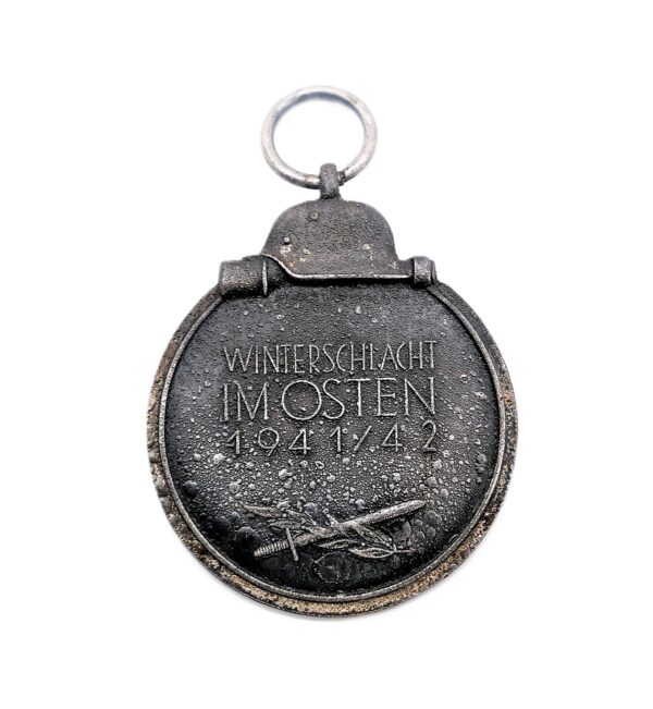 Medaille Winterschlacht im Osten 1941/42 - Hersteller 19 (E. Ferdinand Wiedmann, Frankfurt/Am Main) - WIO – Bild 2