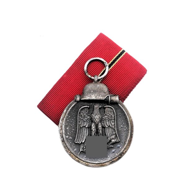 Medaille Winterschlacht im Osten 1941/42 - Hersteller 19 (E. Ferdinand Wiedmann, Frankfurt/Am Main) - WIO