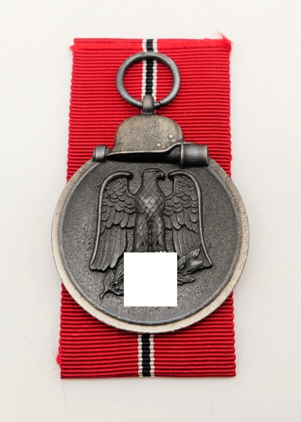Medaille Winterschlacht im Osten 1941/42 - Hersteller 6 (Fritz Zimmermann, Stuttgart) – Bild 2