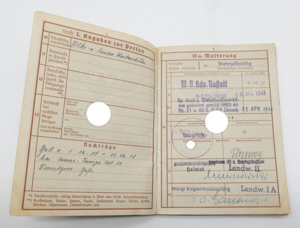 Kleiner Dokumentennachlass - Militärpaß 1. WK - Wehrpaß 2. WK - Personalausweis – Bild 7