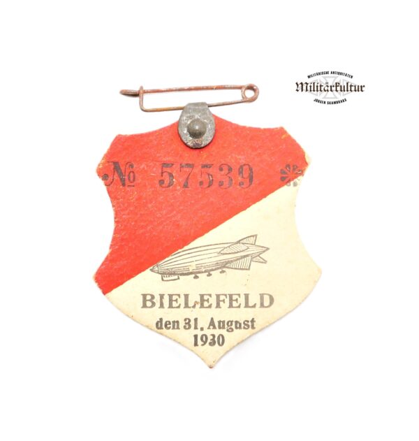 Abzeichen aus Pappe - Eintrittskarte - Landung des Luftschiffes Graf Zeppelin LZ 127 - 31. August 1930 Bielefeld - Hersteller Fahnenrichter Köln 8 (Rhein)