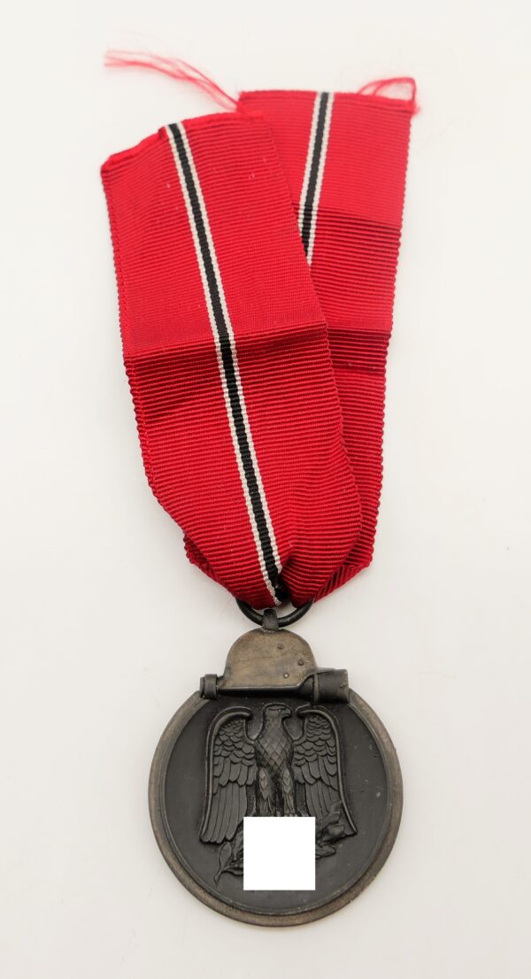 Medaille Winterschlacht im Osten 1941/42 - Hersteller 29 (Preussische Staatsmünze/Hauptmünzamt Berlin) – Bild 2