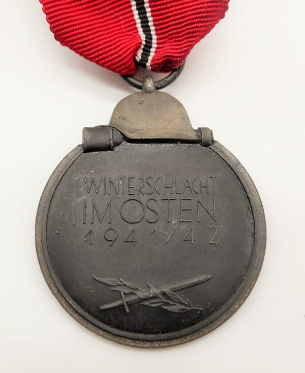 Medaille Winterschlacht im Osten 1941/42 - Hersteller 29 (Preussische Staatsmünze/Hauptmünzamt Berlin) – Bild 3