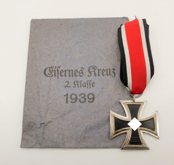 Eisernes Kreuz 2. Klasse 1939 - Hersteller 15 (Friedrich Orth, Wien) - Mit Verleihungstüte - EK