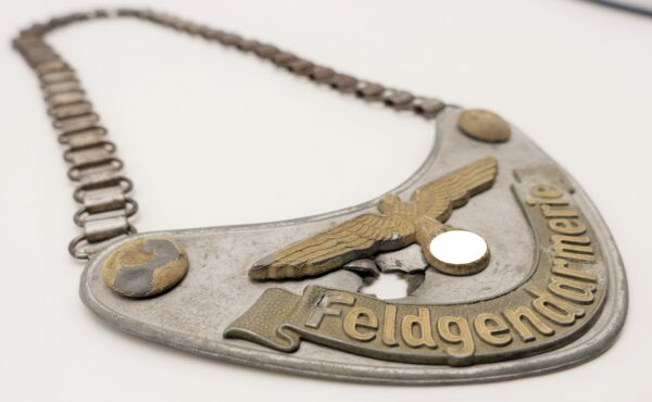 Ringkragen - Feldgendarmerie mit Kette - Hersteller Assmann – Bild 5