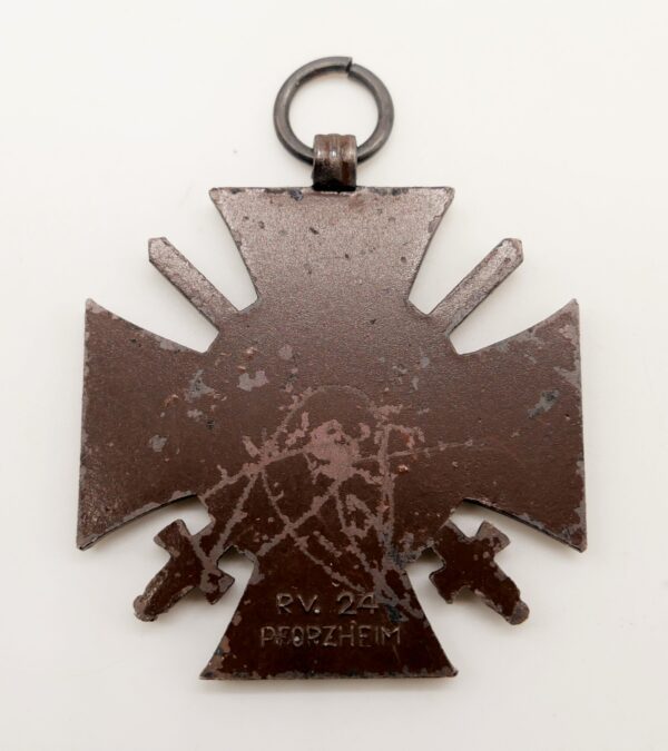 Ehrenkreuz für Frontkämpfer - Hersteller R. V. 24 Pforzheim (Reichsverband Arbeitsgemeinschaft Heinrich Vogt, Pforzheim) – Bild 2