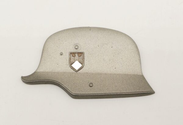 Helm/Stahlhelm - Auflage für ein Fotoalbum