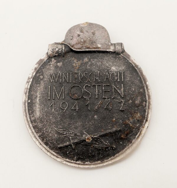 Medaille Winterschlacht im Osten - Bodenfund – Bild 2