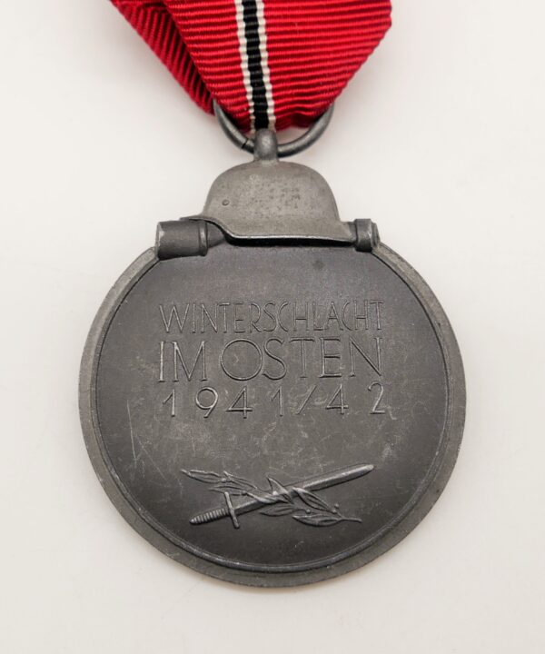 Medaille Winterschlacht im Osten 1941/42 - Hersteller 10 (Förster & Barth, Pforzheim) – Bild 3