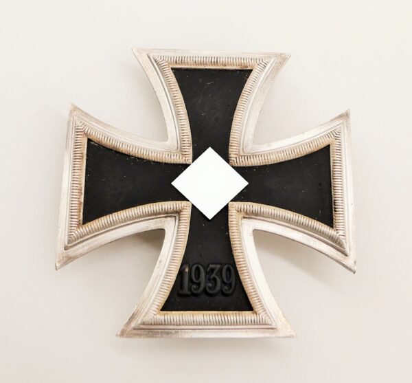 Eisernes Kreuz 1. Klasse 1939 - Hersteller 20 (C. F. Zimmermann, Pforzheim) im Verleihungsetui - TOP – Bild 3