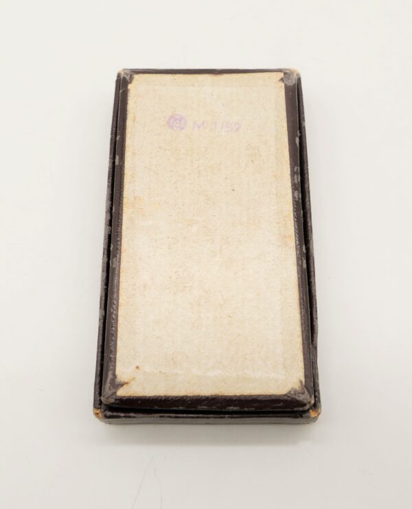 Etui zur NSDAP Dienstauszeichnung Bronze - Hersteller M1/52 Deschler & Sohn, München – Bild 3