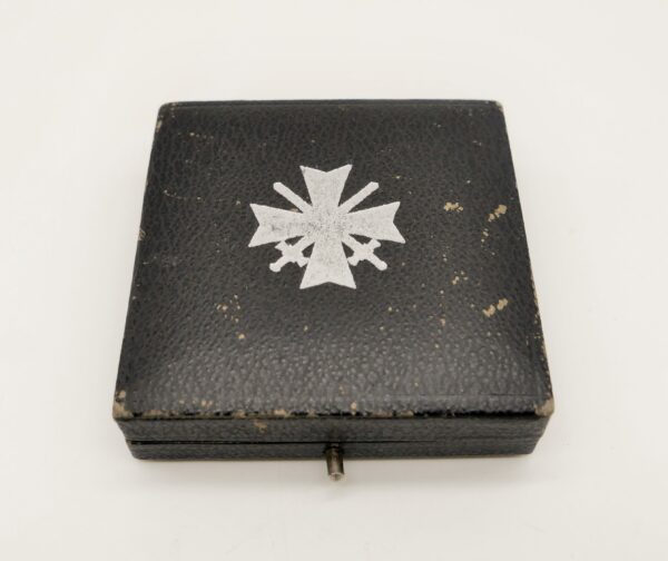 Kriegsverdienstkreuz 1. Klasse mit Schwerter im Verleihungsetui - Hersteller L/12 (C.E. Juncker, Berlin) – Bild 8