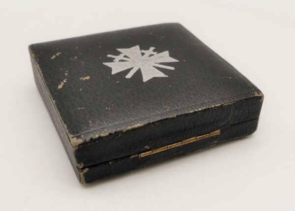 Kriegsverdienstkreuz 1. Klasse mit Schwerter im Verleihungsetui - Hersteller L/12 (C.E. Juncker, Berlin) – Bild 9