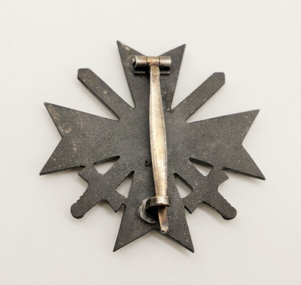 Kriegsverdienstkreuz 1. Klasse mit Schwerter im Verleihungsetui - Hersteller L/12 (C.E. Juncker, Berlin) – Bild 3