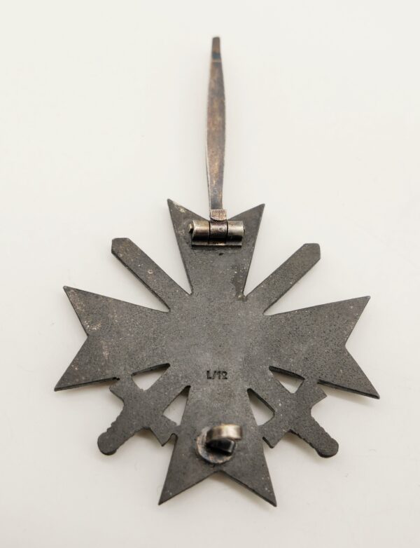 Kriegsverdienstkreuz 1. Klasse mit Schwerter im Verleihungsetui - Hersteller L/12 (C.E. Juncker, Berlin) – Bild 4