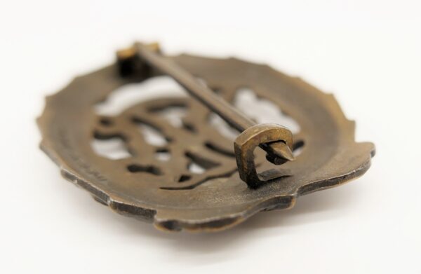 DRL Sportabzeichen Bronze – Hersteller Wernstein, Jena – D.R.G.M. 35269 – Bild 3