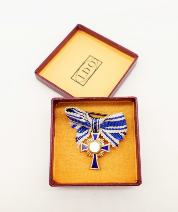 Miniatur zum Mutterkreuz Gold im LDO Etui - Hersteller L/60 (Gustav Brehmer, Markneukirchen)