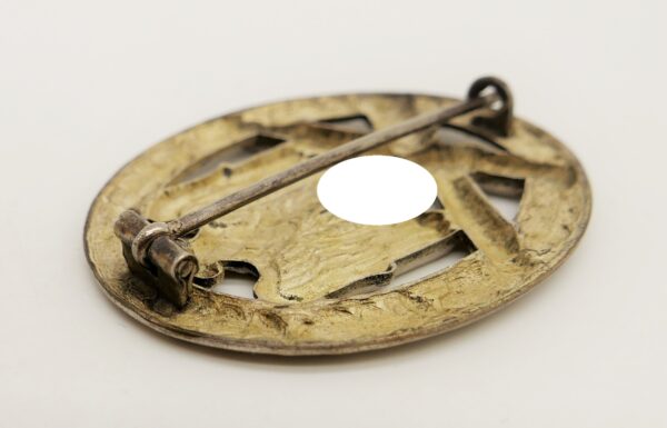 Allgemeines Sturmabzeichen – Hohlprägung – Hersteller B. H. Mayer/Otto Schickle – Buntmetall – Bild 6