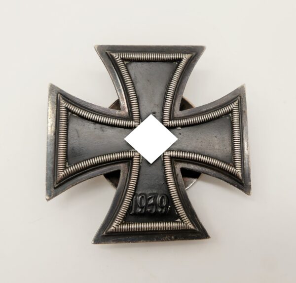 Eisernes Kreuz 1939. 1. Klasse an Schraubscheibe - Hersteller L/59 (Alois Rettenmaier, Schwäbisch-Gmünd)