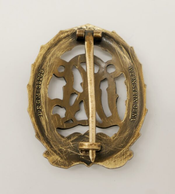 DRL Sportabzeichen Bronze – Hersteller Wernstein, Jena – D.R.G.M. 35269 – Bild 2
