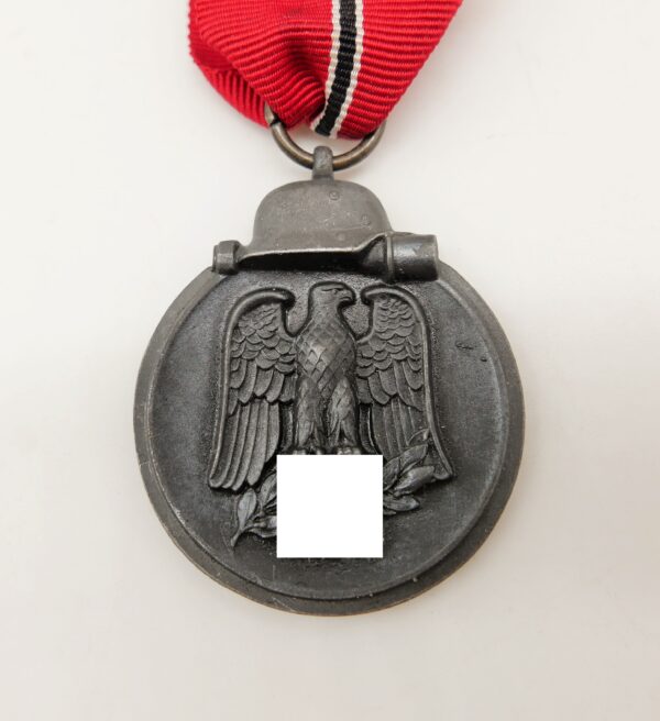 Medaille Winterschlacht im Osten 1941/42 - Hersteller 5 (Hermann Wernstein, Jena-Lobstedt)