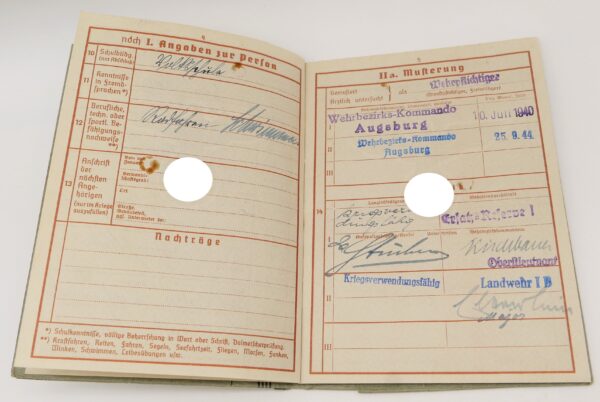 Wehrpass mit Hülle - Augsburg – Bild 4