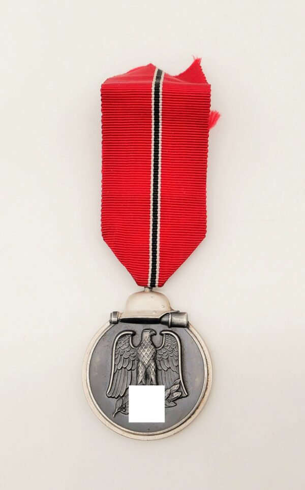 Medaille Winterschlacht im Osten 1941/42 - Hersteller 71 (Rudolf Leukert, Gablonz) – Bild 2