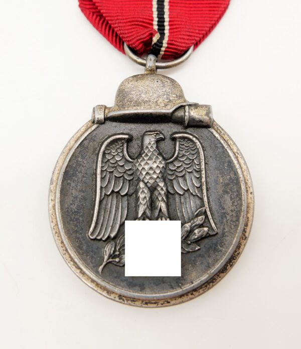 Medaille Winterschlacht im Osten 1941/42 – Hersteller 71 (Rudolf Leukert, Gablonz)