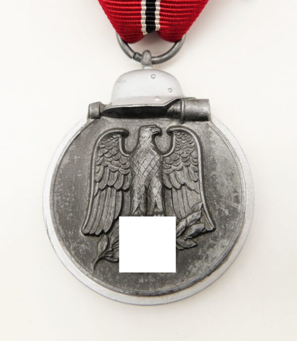 Medaille Winterschlacht im Osten 1941/42 - Hersteller 4 (Steinhauer & Lück, Lüdenscheid)